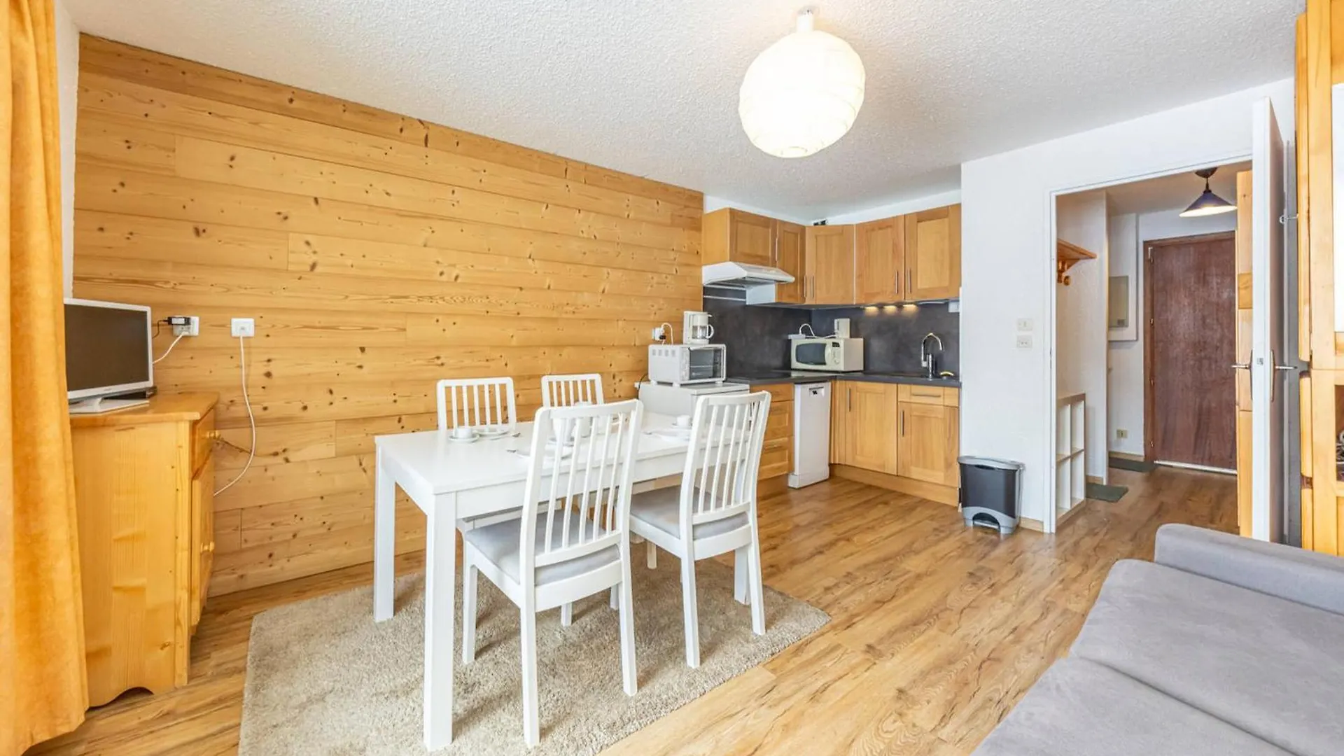 Studio Confort 4 Pers, Proche Pistes Et Commerces, Balcon Expose Sud - Fr-1-807-112 Saint-François-Longchamp Francia